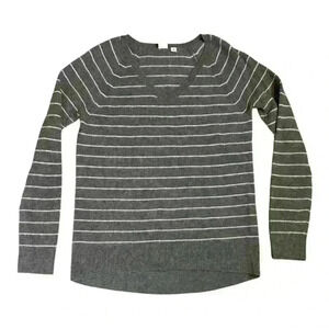 GAP True Soft V-Neck Pullover Sweater size s